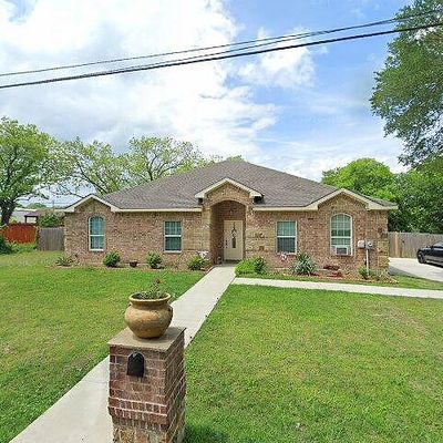 404 Rushing St, Ennis, TX 75119