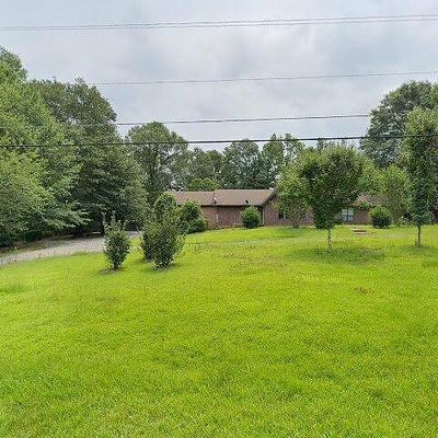 105 Magee Dr, Tylertown, MS 39667