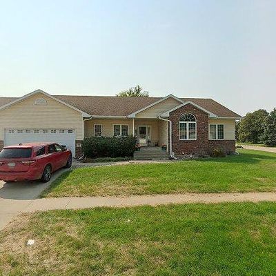 321 Cedar St, Sloan, IA 51055