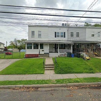 327 W Woodland Ave, Langhorne, PA 19047