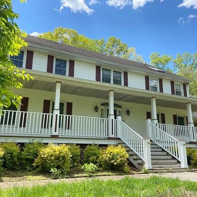 4 Spring Hill Rd, Annandale, NJ 08801