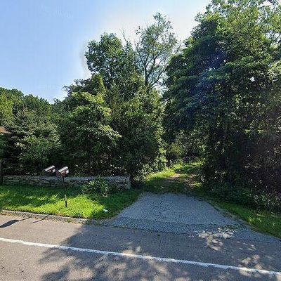 428 Pumpkin Hill Rd, Ledyard, CT 06339