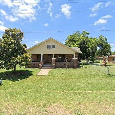 710 Cypress St, Roscoe, TX 79545