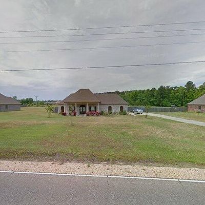 6085 Wolfe Rd, Columbus, MS 39705