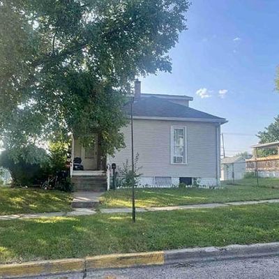 808 E 9 Th St, Muscatine, IA 52761