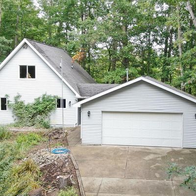 8120 Carriage Ln, Stanwood, MI 49346