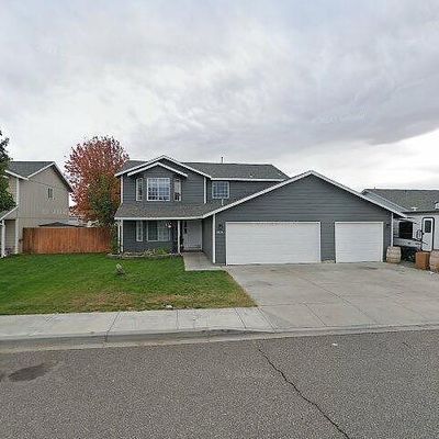 8216 Quatsino Dr, Pasco, WA 99301