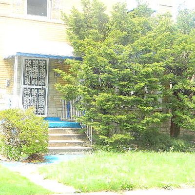 8348 S Saint Lawrence Ave, Chicago, IL 60619