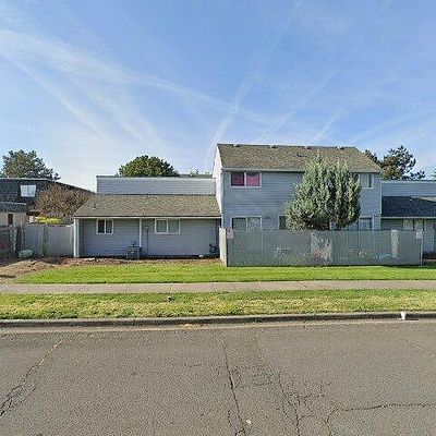 2000 Brookhurst St #17, Medford, OR 97504