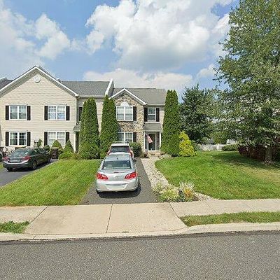 201 Windsor Ct, Richlandtown, PA 18955