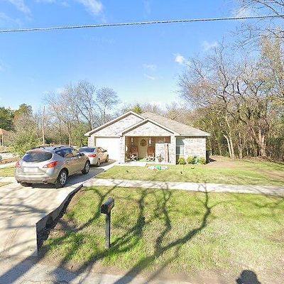 212 Mineral Wells St, Terrell, TX 75160