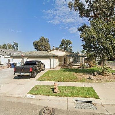 2120 Berryhill Ave, Tulare, CA 93274