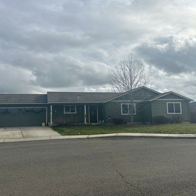 3486 Torri Ln, White City, OR 97503