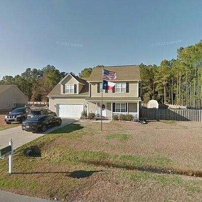 304 Trappers Rd, Hubert, NC 28539