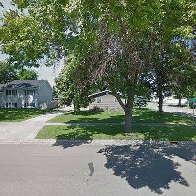 404 5 Th Ave Se, East Grand Forks, MN 56721