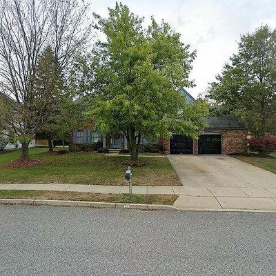 59 Horseshoe Dr, Mount Laurel, NJ 08054