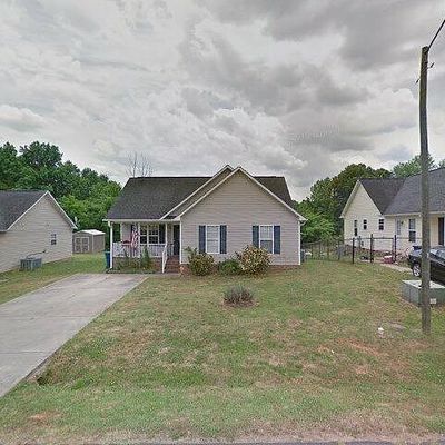 610 W Whitsett St, Graham, NC 27253