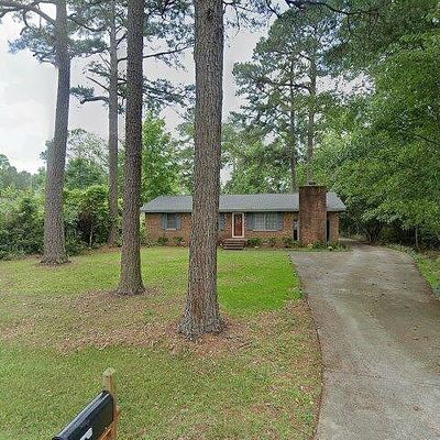 501 S Bickett St, Burgaw, NC 28425