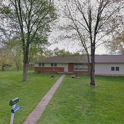 826 Mckee Dr, Quincy, IL 62305