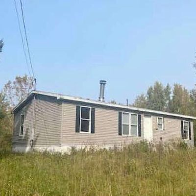 106 Upper Cross Rd, Hudson, ME 04449