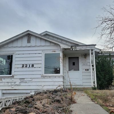 2218 Tieton Dr, Yakima, WA 98902