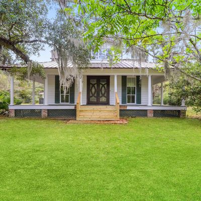 2159 Washington St, Bay Saint Louis, MS 39520