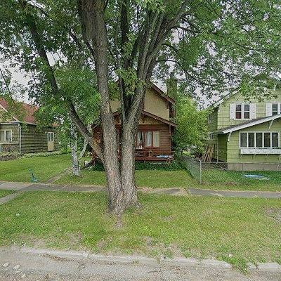 320 4 Th St Nw, Chisholm, MN 55719