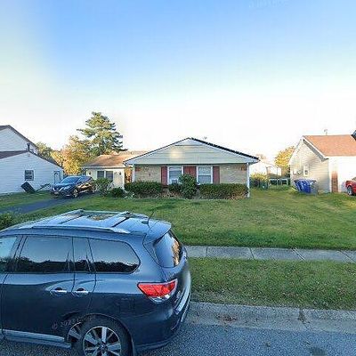 27 Edgemont Ln, Willingboro, NJ 08046