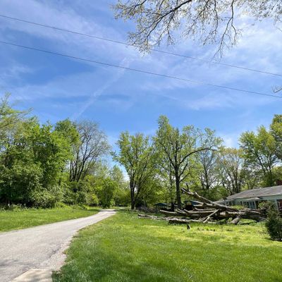 424 Sunrise Hill Rd, Carlyle, IL 62231