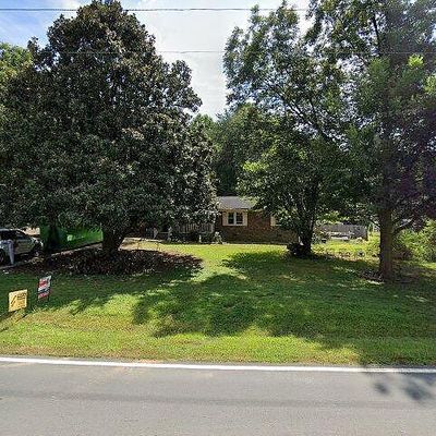 425 E Hanover Rd, Graham, NC 27253