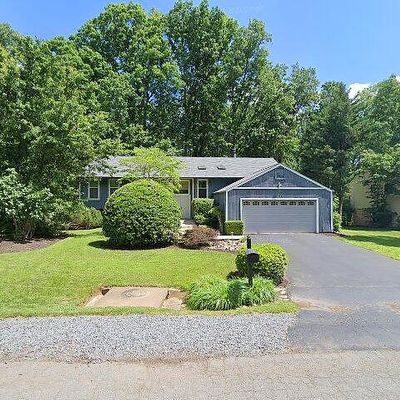 10728 Cross School Rd, Reston, VA 20191