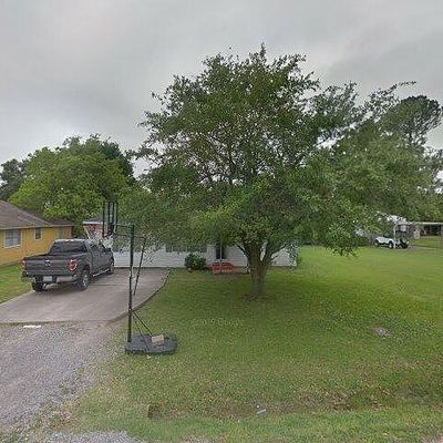 175 Glynn St, Bridge City, TX 77611