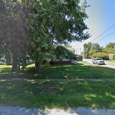 201 S 9 Th St, Herrin, IL 62948