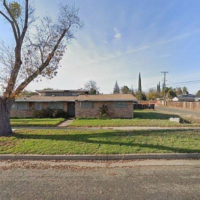 2413 P St, Merced, CA 95340