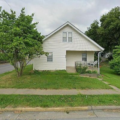 627 S Benton Ave, Saint Charles, MO 63301