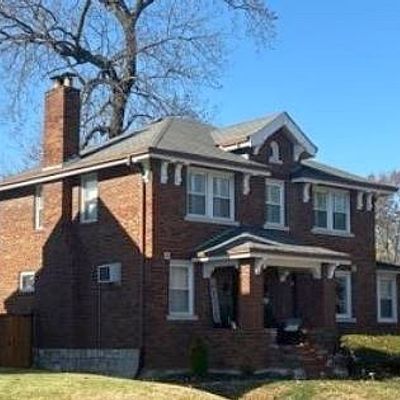 7452 Florissant Rd, Saint Louis, MO 63121