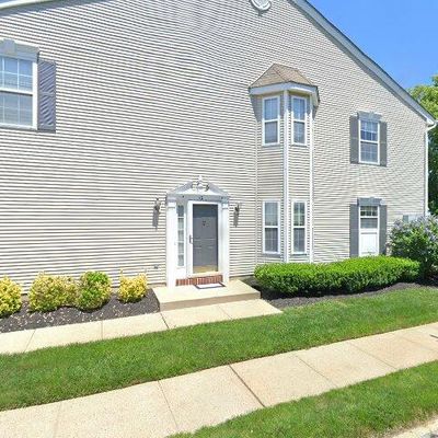 10 Decoy Ln, Freehold, NJ 07728