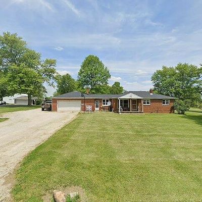 113 E Cemetery Rd, Fillmore, IN 46128