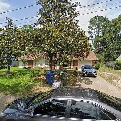 109 Gaile Ave, Natchez, MS 39120