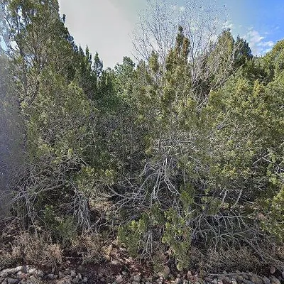 11 Kennedy Ln, Tijeras, NM 87059