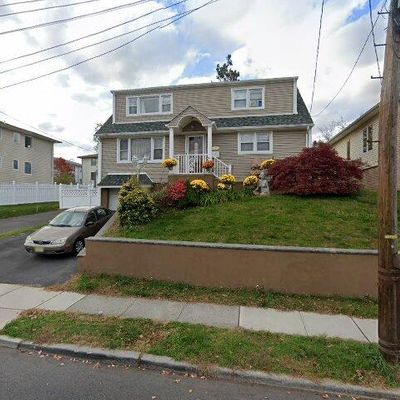 15 High St, East Rutherford, NJ 07073