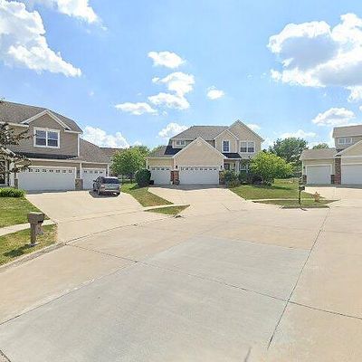 15230 Aurora Cir, Urbandale, IA 50323