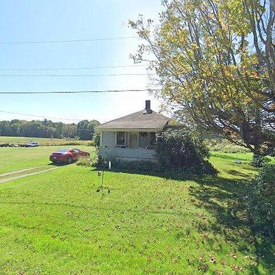 140 Richardson Rd, Grove City, PA 16127