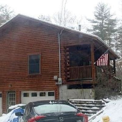 17 Forrest St, Brookfield, MA 01506