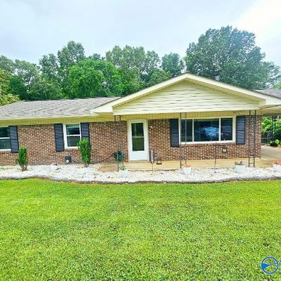 2377 Cove Cir S, Gadsden, AL 35903