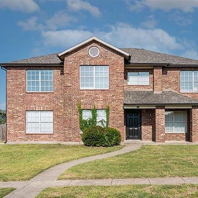 325 Beechwood Ln, Cedar Hill, TX 75104