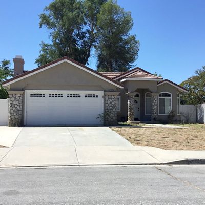 28225 Kane Ct, Highland, CA 92346