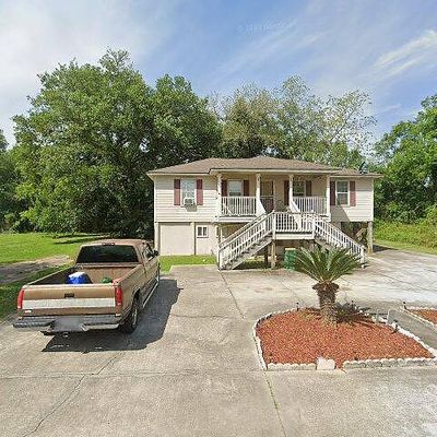 377 Hunter Ave, Pass Christian, MS 39571