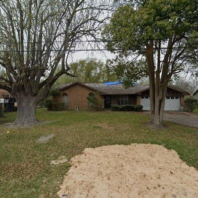 5322 Phillips St, Texas City, TX 77591