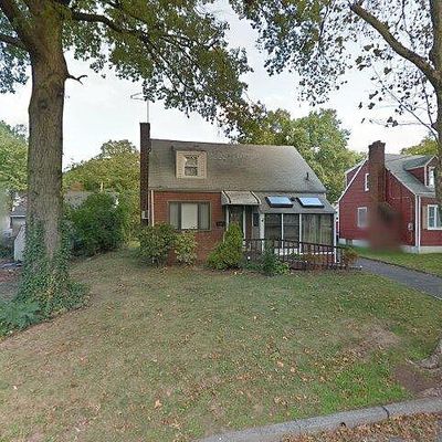 653 Thomas Pl, Rahway, NJ 07065